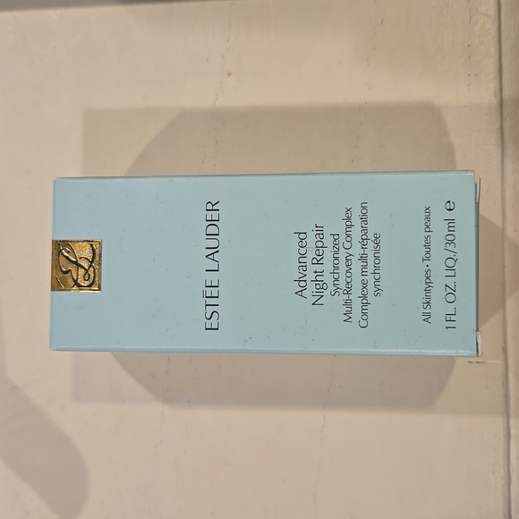 Estee Lauder Advanced Night Repair - Picture 2 of 4